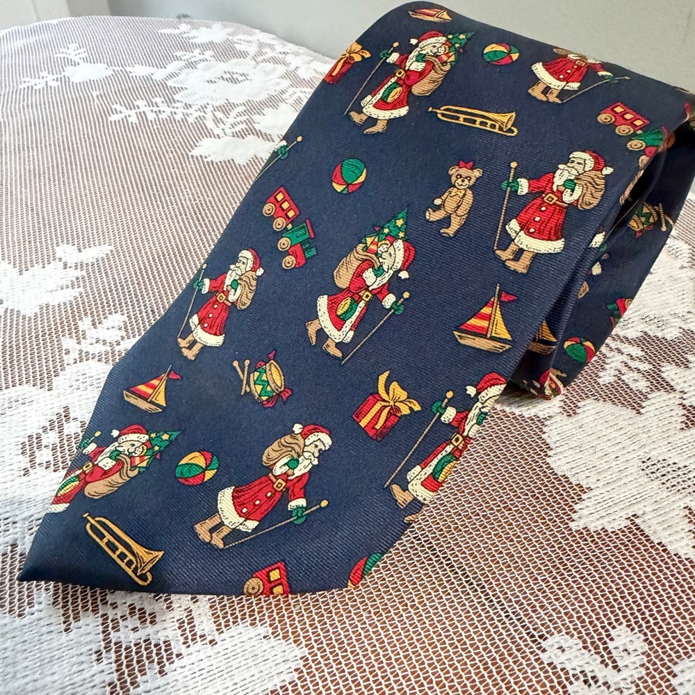 Lands End Silk Tie Mens Regular Navy Blue Excellent Santa Claus Christmas Toys